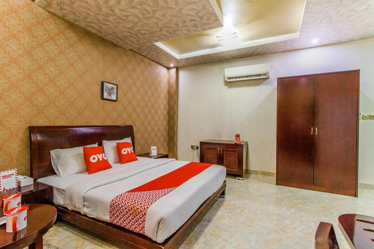 Oyo 109 Al Thabit Modern Hotel Apartment Ḩayl Āl ‘Umayr Kültér fotó